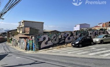 Terreno Construccion  en Venta en Pio Baroja / Castillo