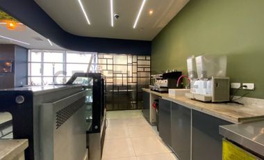 LOCAL COMERCIAL EN ALQUILER – PUERTO SANTA ANA, CON VISTA AL RÍO