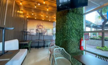 LOCAL COMERCIAL EN ALQUILER – PUERTO SANTA ANA, CON VISTA AL RÍO