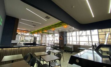 LOCAL COMERCIAL EN ALQUILER – PUERTO SANTA ANA, CON VISTA AL RÍO