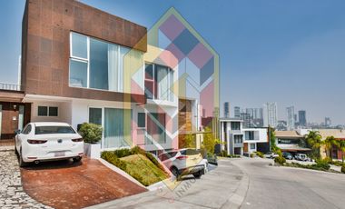 VENTA DE CASA EN CONDOMINIO EN BOSQUE REAL