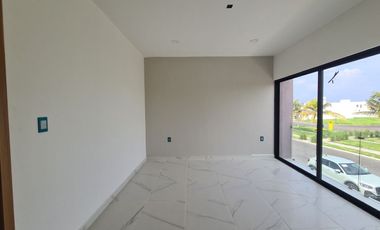 Casa en Venta en Lomas de la Rioja | con gran jardín