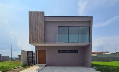 Casa en Venta en Lomas de la Rioja | con gran jardín