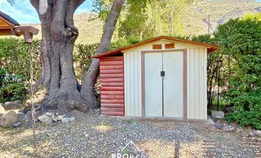 Casa en Venta en Chalet Estilo Suizo, 2 pisos, 3 dormitorios, Piscina, El Ingenio, San Jose de Maipo