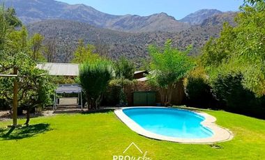 Casa en Venta en Chalet Estilo Suizo, 2 pisos, 3 dormitorios, Piscina, El Ingenio, San Jose de Maipo