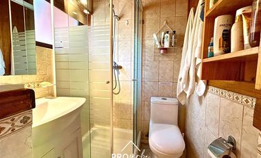 Casa en Venta en Chalet Estilo Suizo, 2 pisos, 3 dormitorios, Piscina, El Ingenio, San Jose de Maipo