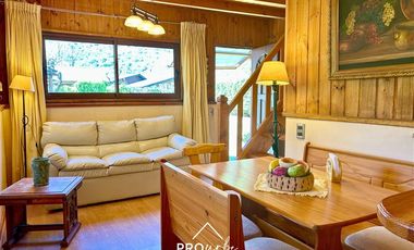 Casa en Venta en Chalet Estilo Suizo, 2 pisos, 3 dormitorios, Piscina, El Ingenio, San Jose de Maipo