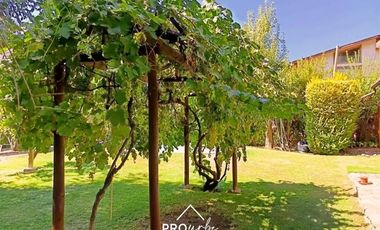 Casa en Venta en Chalet Estilo Suizo, 2 pisos, 3 dormitorios, Piscina, El Ingenio, San Jose de Maipo