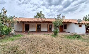 Arriendo de Casa Estilo Chilena 3D 3B 3E en San Esteban