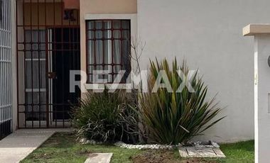 CASA EN VENTA EN CASA DE UNA PLANTA - (3)