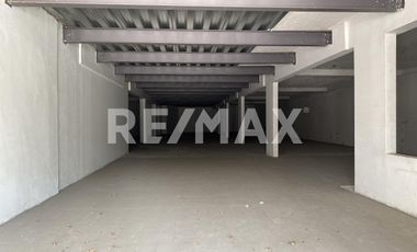 LOCAL COMERCIAL EN RENTA - PLAZA SAN PEDRO, Av. Lic. Benito Juárez García, Metepec - (3)