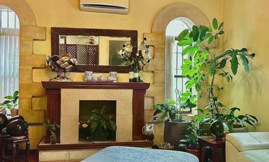 Casa en Venta en los Gonzales, los Siller, Saltillo, Coahuila, Vive el lujo y comfort de esta hermosa quinta sin alejarse de la ciudad.