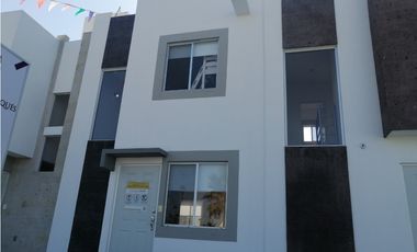 CASA EN VENTA EN CIUDAD MESETA QUERETARO GNM