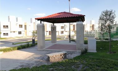 CASA EN VENTA EN CIUDAD MESETA QUERETARO GEH