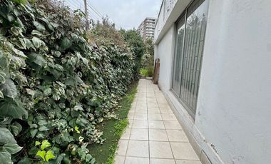 Casa Grande con Potencial Comercial o Habitacional