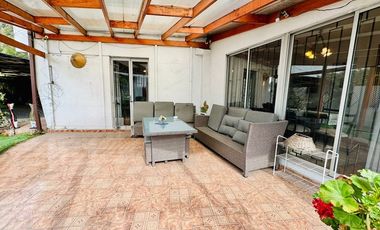 Casa Grande con Potencial Comercial o Habitacional