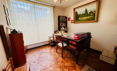 Casa Grande con Potencial Comercial o Habitacional