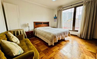 Casa Grande con Potencial Comercial o Habitacional