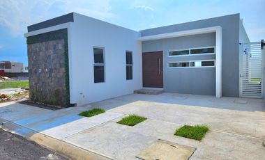 Casa en Venta Lomas de la Rioja | Un piso de 3 recámaras