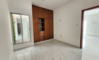 Casa en Venta Lomas de la Rioja | Un piso de 3 recámaras