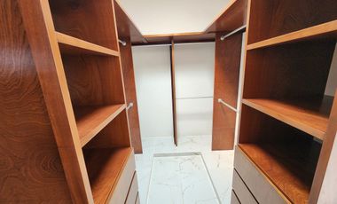 Casa en Venta Lomas de la Rioja | Un piso de 3 recámaras