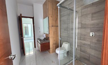 Casa en Venta Lomas de la Rioja | Un piso de 3 recámaras