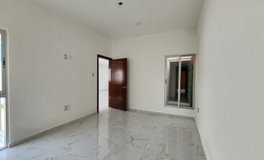 Casa en Venta Lomas de la Rioja | Un piso de 3 recámaras