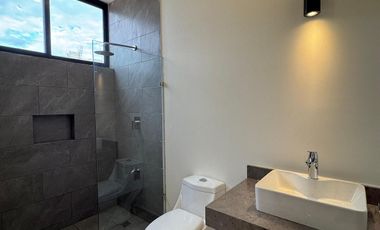 Casa en venta con recámara en planta baja