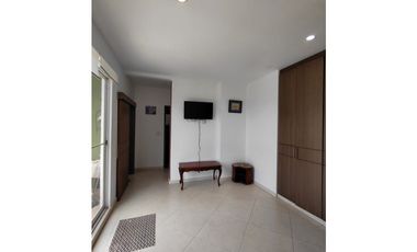 GIA 236 APARTAMENTO LA MESA HERMOSO