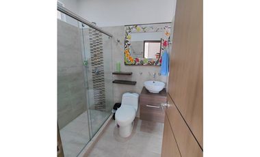 GIA 236 APARTAMENTO LA MESA HERMOSO