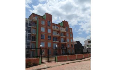 GIA 236 APARTAMENTO LA MESA HERMOSO