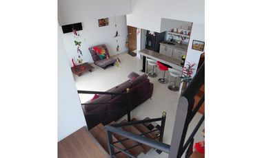 GIA 236 APARTAMENTO LA MESA HERMOSO