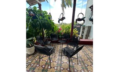 CASA PATRIMONIO con lote DE 775 MTS y 419 MTS  CONSTRUIDOS.VIEJO PRADO