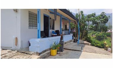 CASA CAMPESTRE EN VENTA SABANETA, VEREDA LAS BRISAS, LA DOCTORA