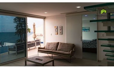 Casa frente al mar con acceso directo al mar  en Urb Marina Blue Manta