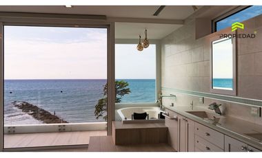 Casa frente al mar con acceso directo al mar  en Urb Marina Blue Manta