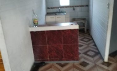 Casa en Arriendo en a 7 kilómetros de la plaza de San Javier por el Colegio Miguel Carrera