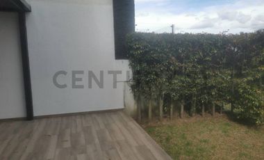 Se  Vende Casa por estrenar en Sector Universidad Internacional