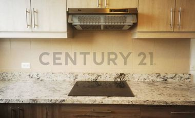 Se  Vende Casa por estrenar en Sector Universidad Internacional