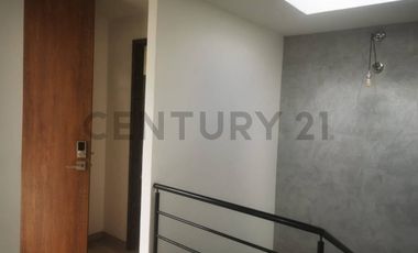 Se  Vende Casa por estrenar en Sector Universidad Internacional