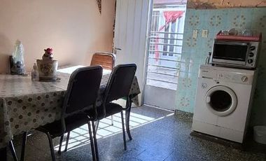 CASA EN BLOCK DOS UNIDADES INDEPENDIENTES LOTE PROPIO