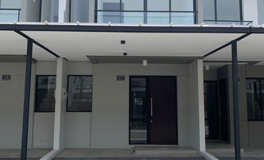 DISEWA RUMAH KAWASAN MILENIAL PIK 2 4.5x15 UNFURNISH BRAND NEW MURAH