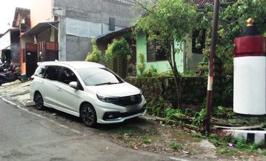 tanah strategis buat kost2 n dekat kampus UNS