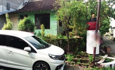 tanah strategis buat kost2 n dekat kampus UNS