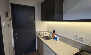 Disewakan Apartemen 1BR Full Furnished di Collins By Rumah Chinida