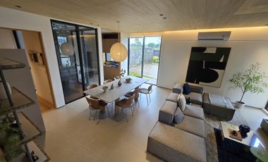 DIJUAL RUMAH 2 LANTAI DI GIANTARA SERPONG CITY BSD DEKAT TOL & STASIUN