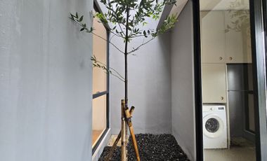 DIJUAL RUMAH 2 LANTAI DI GIANTARA SERPONG CITY BSD DEKAT TOL & STASIUN