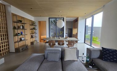 DIJUAL RUMAH 2 LANTAI DI GIANTARA SERPONG CITY BSD DEKAT TOL & STASIUN