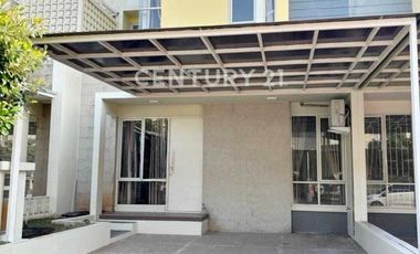 Disewa Rumah 2 Lantai Menarik dan Berlokasi Strategis di Cluster Adara