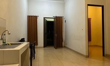 Rumah 10 Mnt ke Paradise Walk Serpong Siap Huni Dibantu KPR J-33337